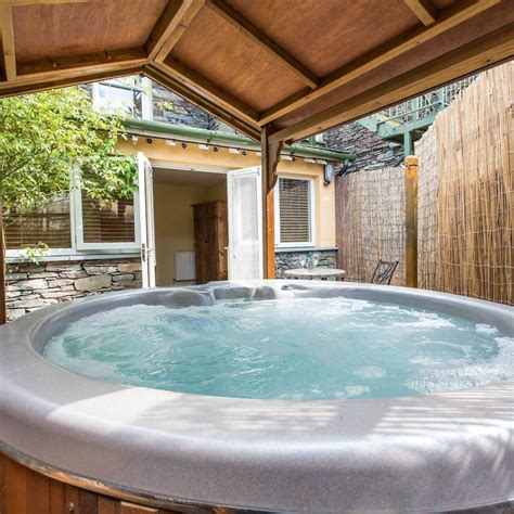 room with private hot tub|outdoor private hot tub hotel.